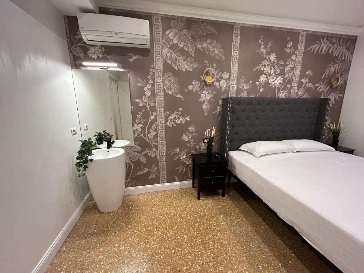 Raffaello'S Place Roma Dış mekan fotoğraf