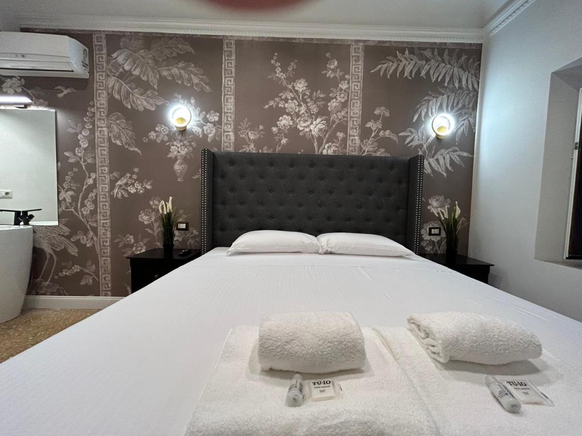 Raffaello'S Place Roma Dış mekan fotoğraf
